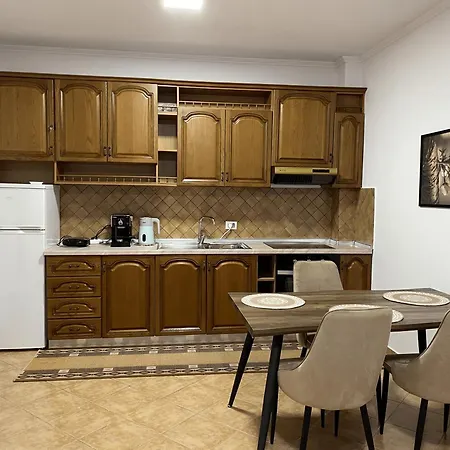 Apartment Cozy Cityscape 4 Tirana
