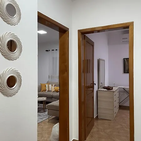 Cozy Cityscape 4 * Tirana